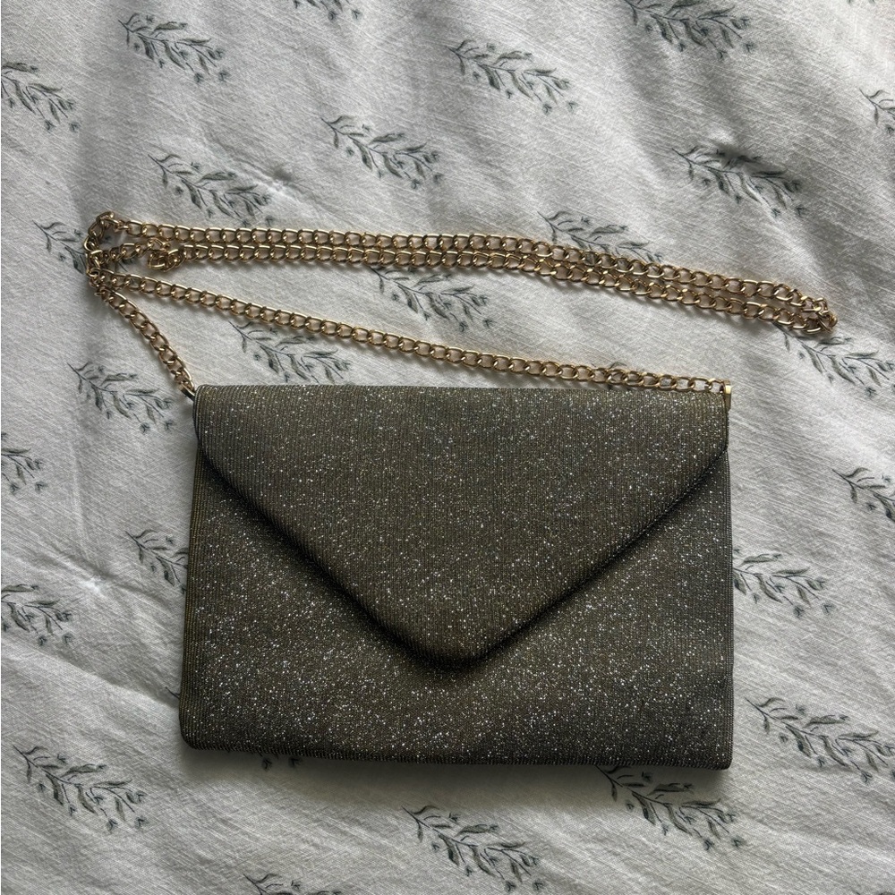 Elegant Glitter Clutch with Gold Chain